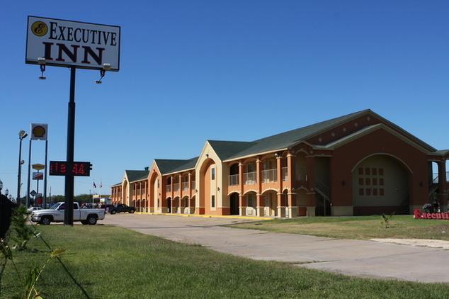 Executive Inn Brookshire Екстер'єр фото